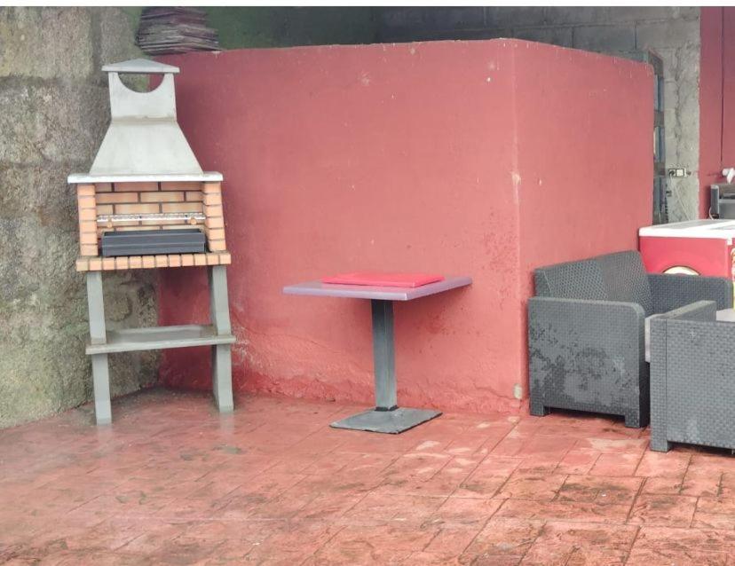 Alojamiento Entero Con Piscina Y Jardin. Ourense Buitenkant foto